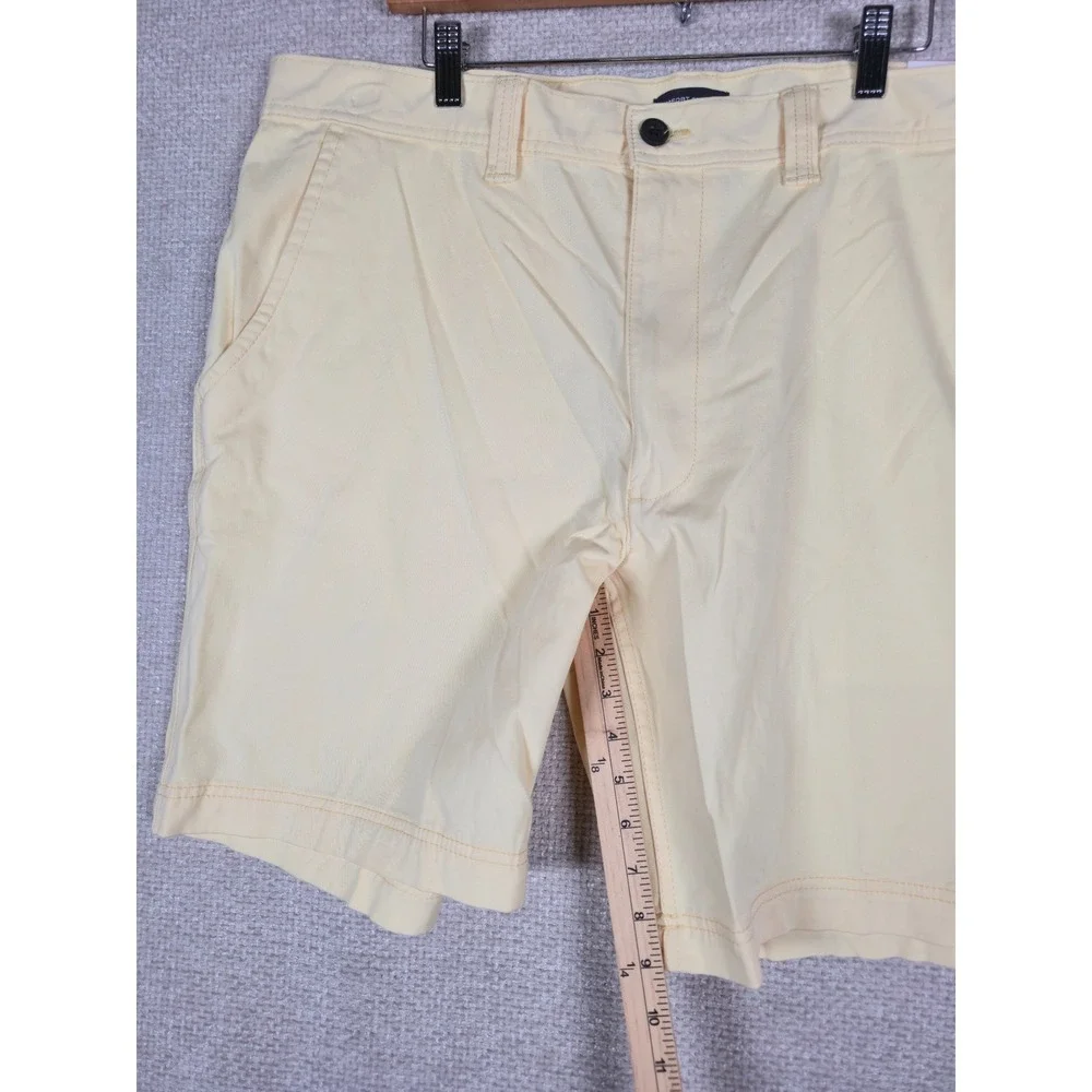 St Johns Bay Mens 42‎ Yellow Anise Flat Front Shorts 9 Inseam *PLEASE READ*